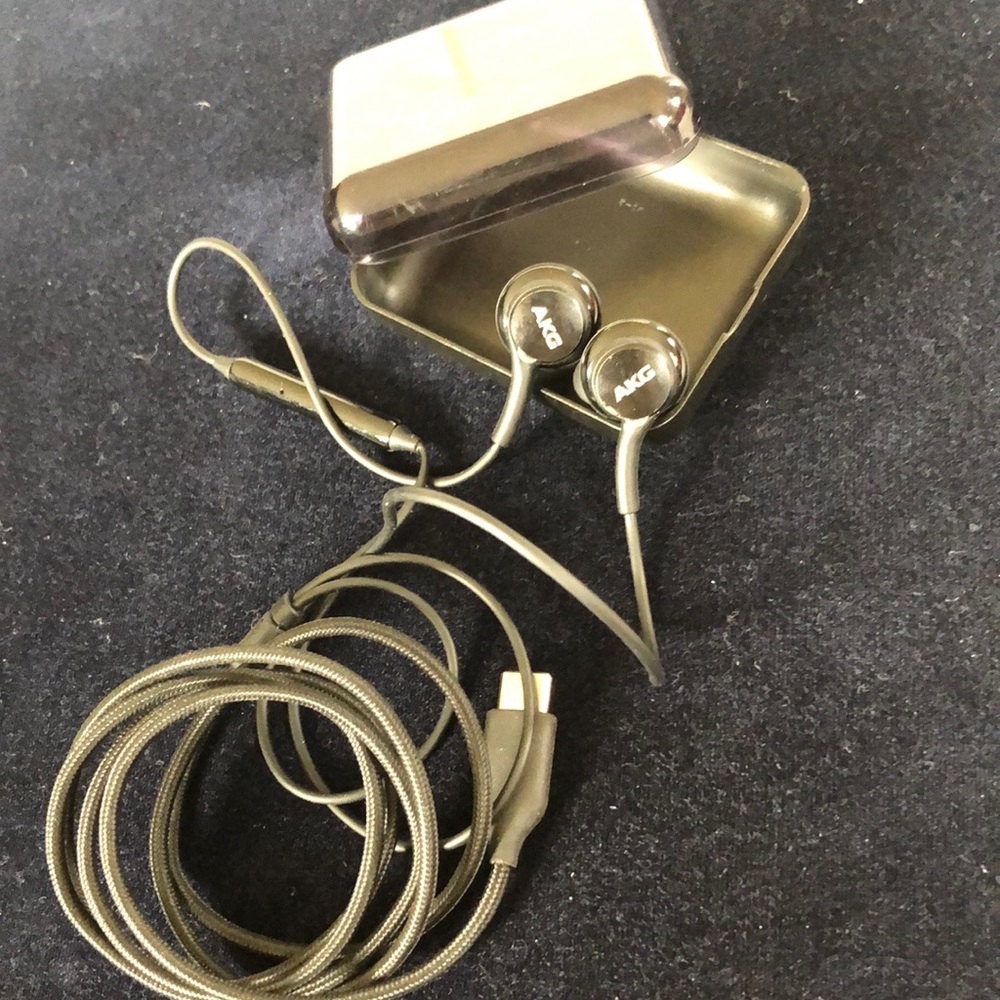 Samsung AKG headset